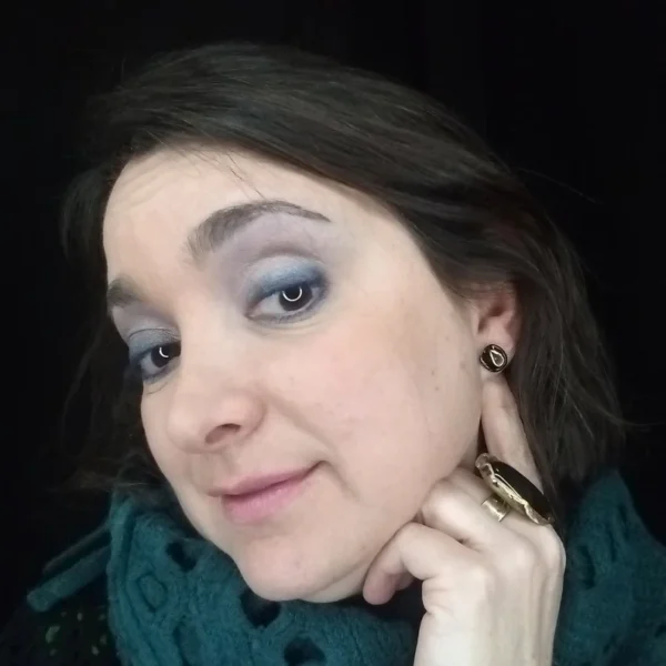 Pendientes botón, Pendientes en bronce y plata, Regalos para mujer, Pendientes pequeños, Gaudí, Regalos de aniversario, Pendientes negros - Imagen 6